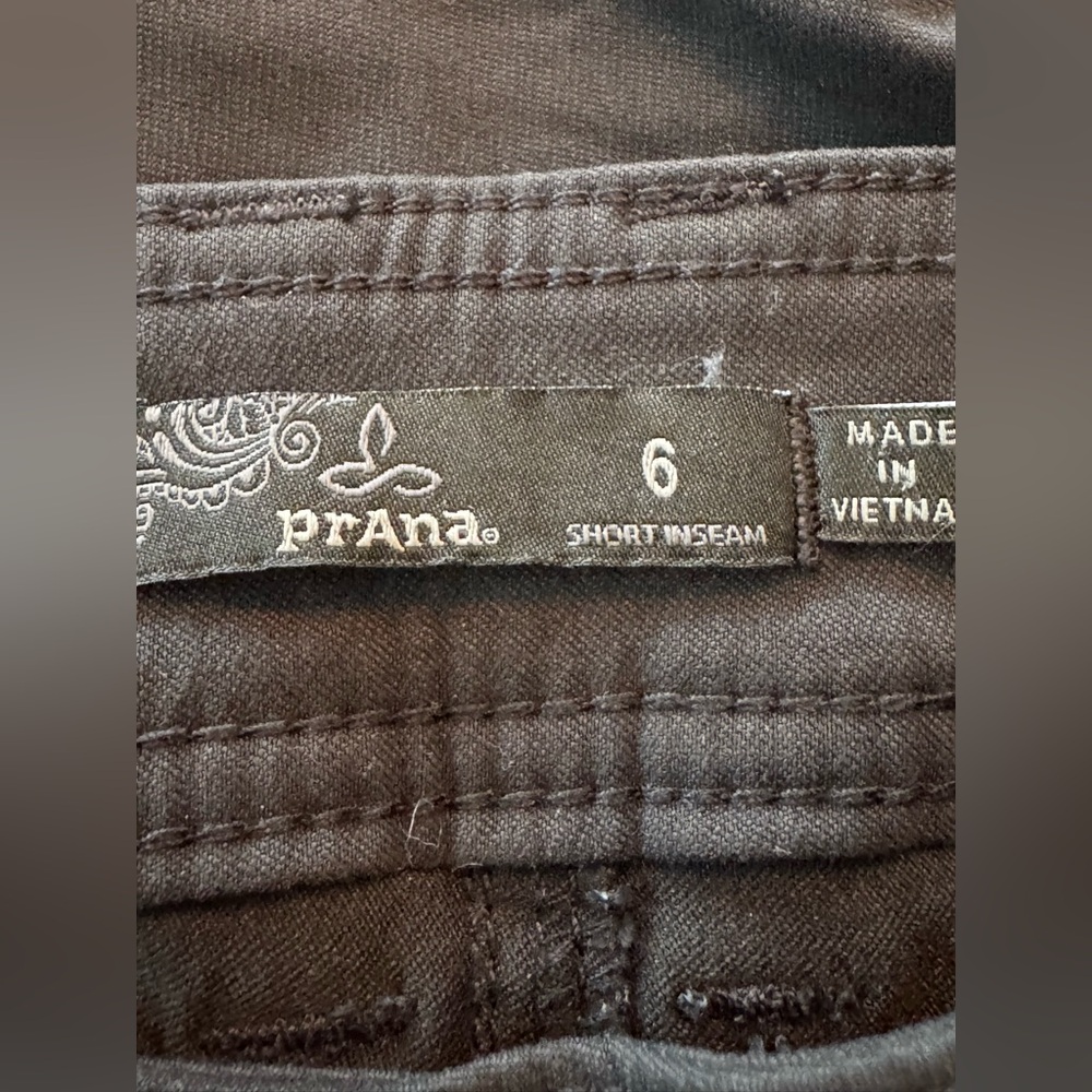 Prana Black outdoor hiking activewear pant. Size 6/27” inseam - Picture 7 of 7